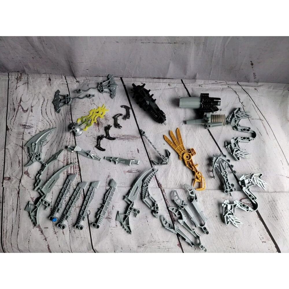 Lego Bionicle Weapons Lot 30 Assorted Pieces